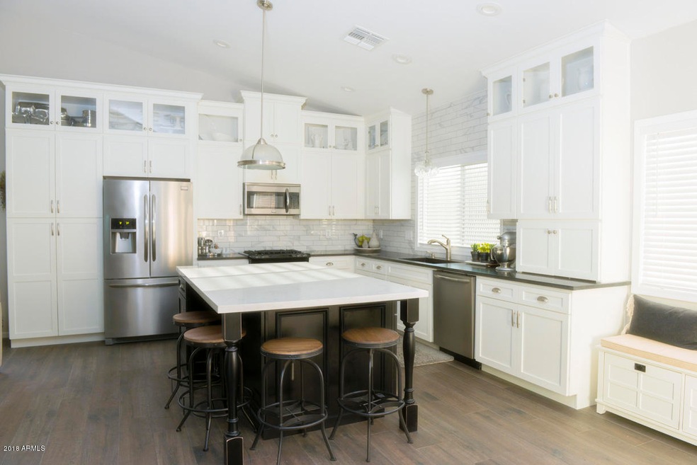 KITCHEN 1