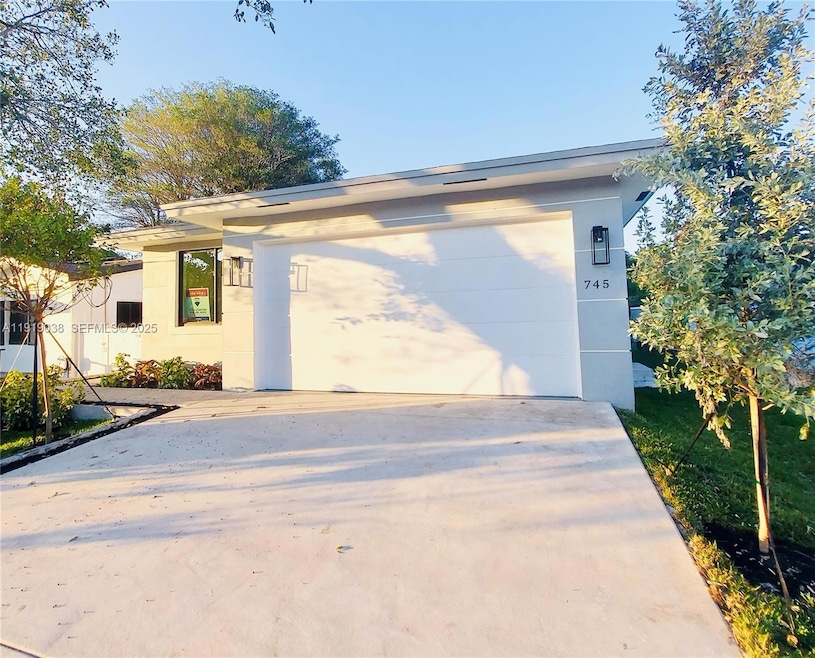 745 NE 36th St, Oakland Park, FL 33334 - photo 1