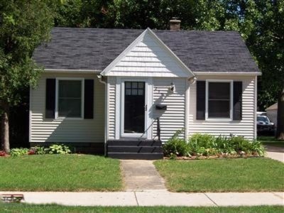 299 W 15th St.