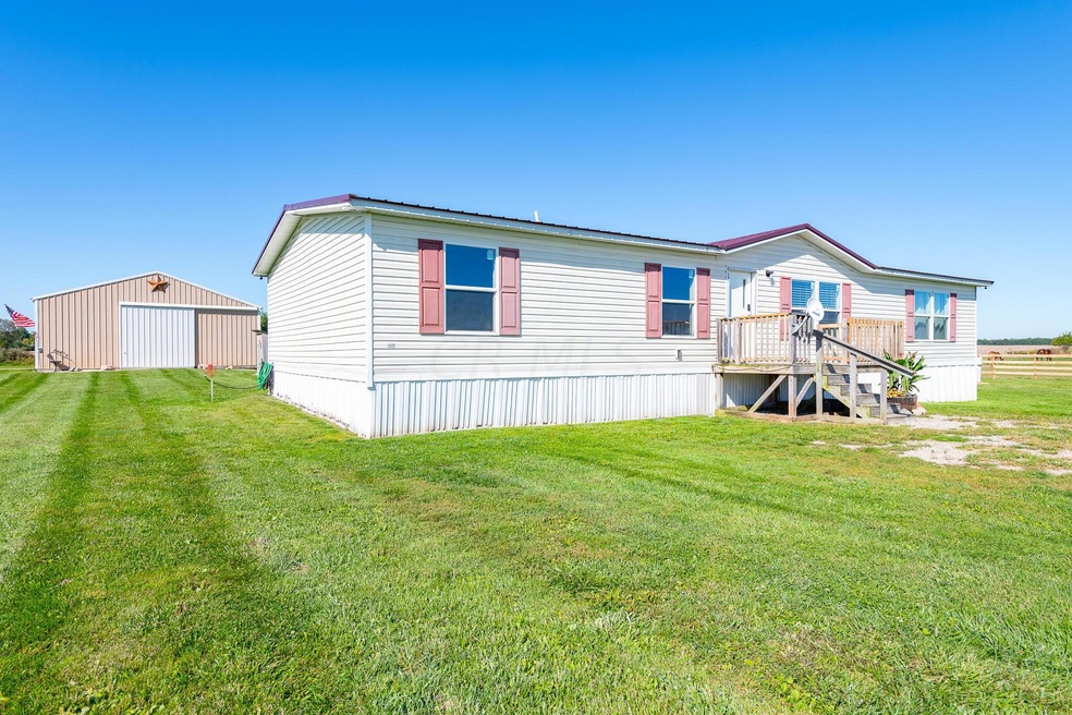 33175 Fields Rd-32