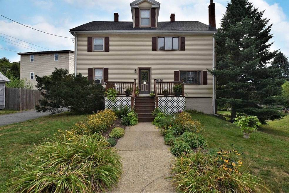 10 Sigourney St, Lynn, MA 01905 - photo 1