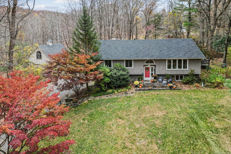 3 Mauweehoo Hill, Sherman, CT 06784 - photo 1