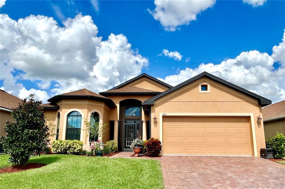 1123 Sawgrass Dr, Winter Haven, FL 33884 - photo 1