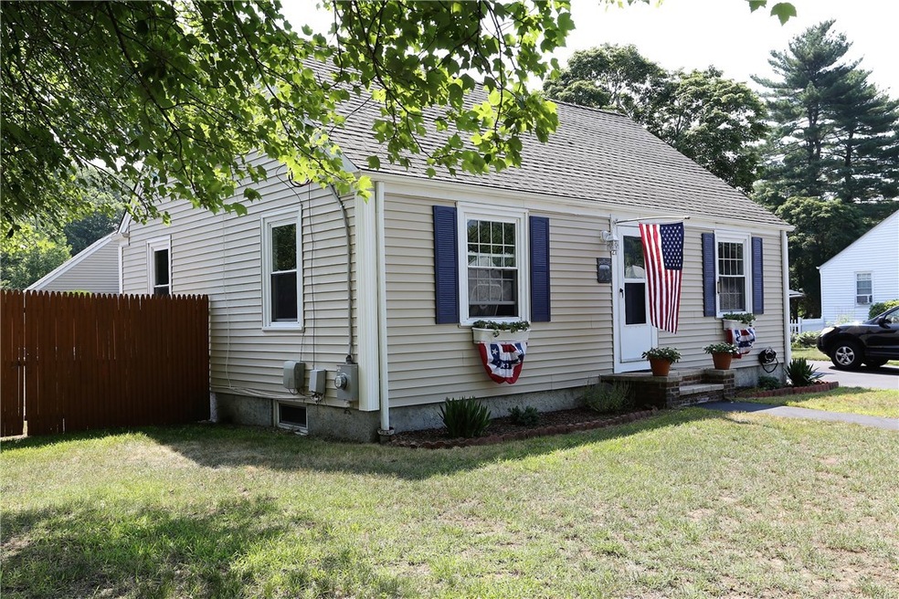 21 Danecroft Ave, Greenville, RI 02828 - photo 1