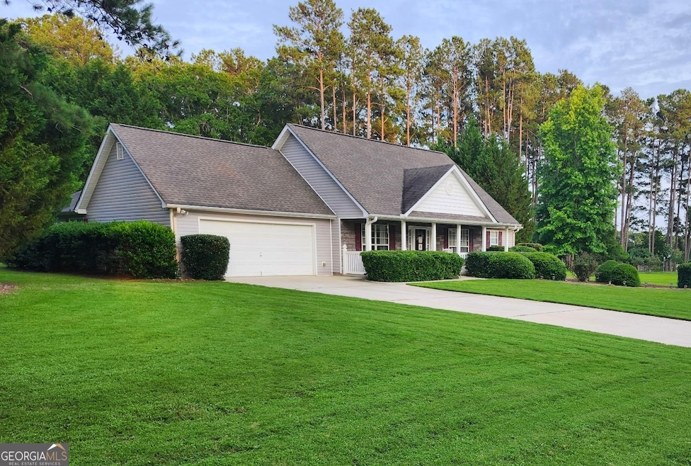 211 Raventree Ln, Griffin, GA 30224 - photo 1