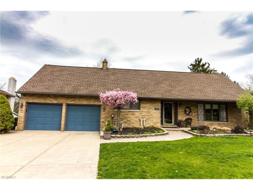 28841 Serenity Ln, Wickliffe, OH 44092 - photo 1