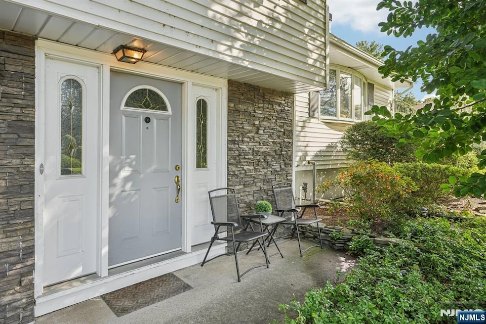 32 Augusta Dr, Wayne, NJ 07470 - photo 1