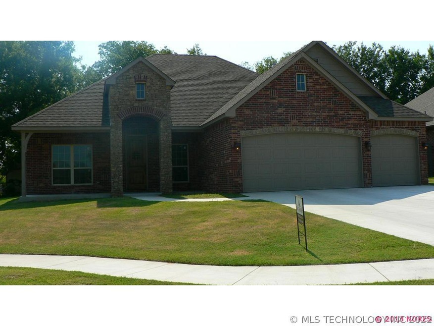 14709 Jordan Cir, Glenpool, OK 74033 - photo 1