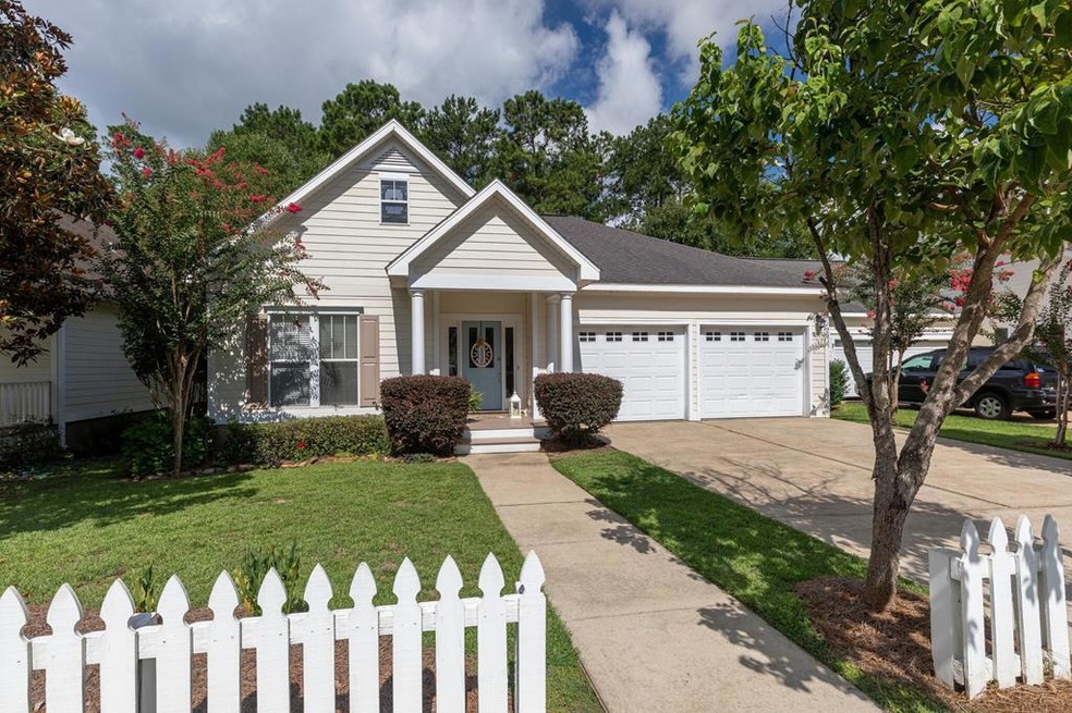 526 Orchard Cir, Dothan, AL 36305 - photo 1