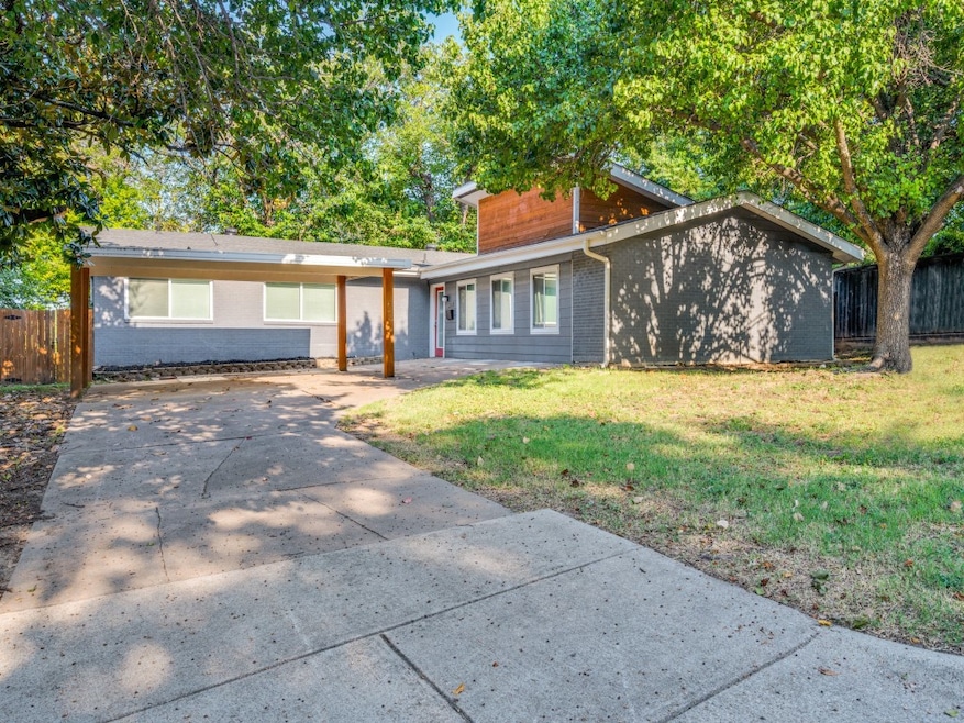 For Sale $289,900 • Co-Listing Agent