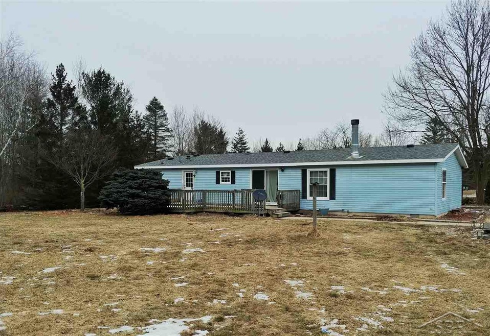 4909 W Saginaw Rd, Vassar, MI 48768 - photo 1