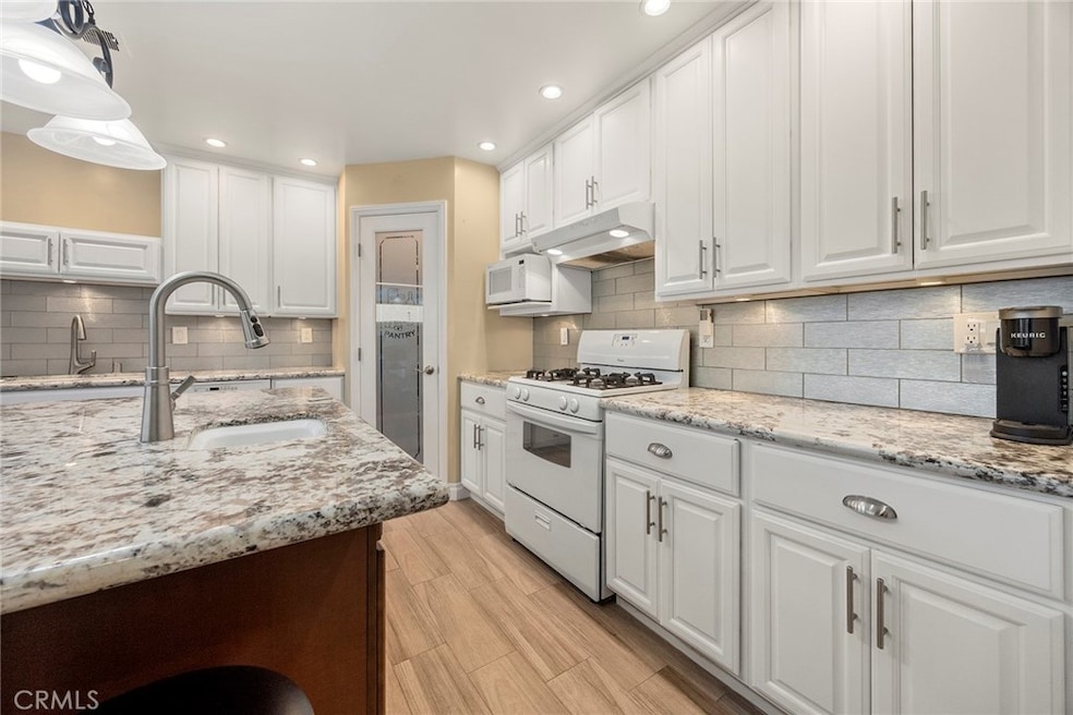 945 Glencliff St unit 11A, La Habra, CA 90631 - photo 1