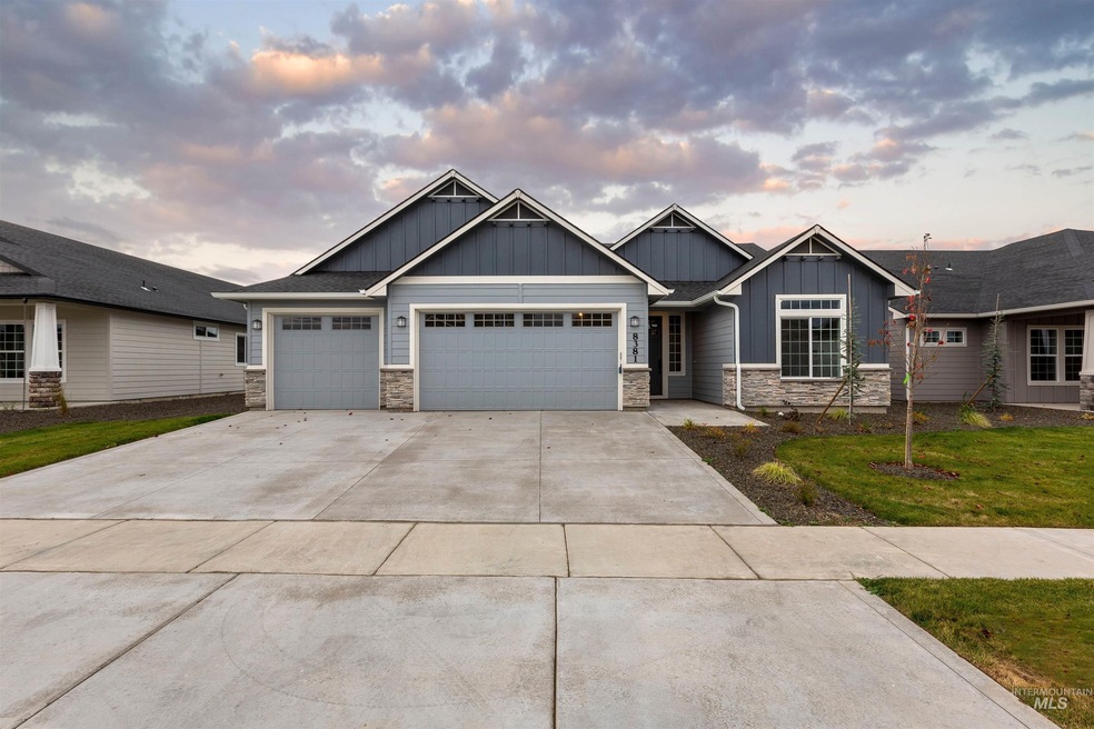 8381 E Sunray Dr, Nampa, ID 83687 - photo 1