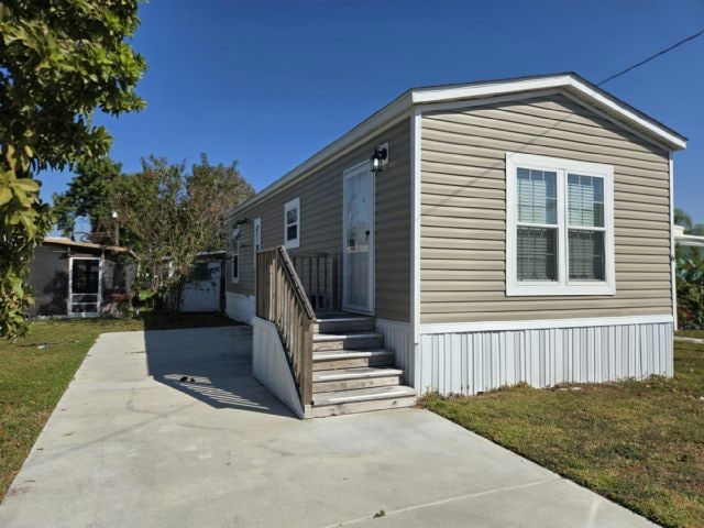 6 Forest Ln unit 6F, Largo, FL 33773 - photo 1