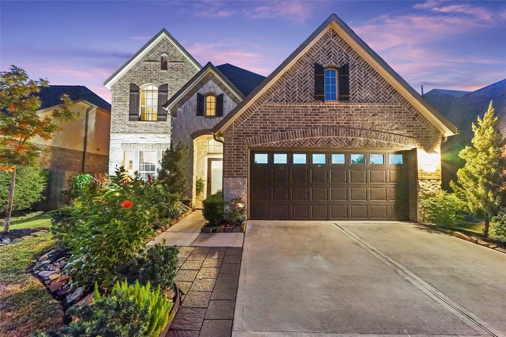 WELCOME HOME to 29207 Crested Butte Dr. located in the master planned development of Firethorne