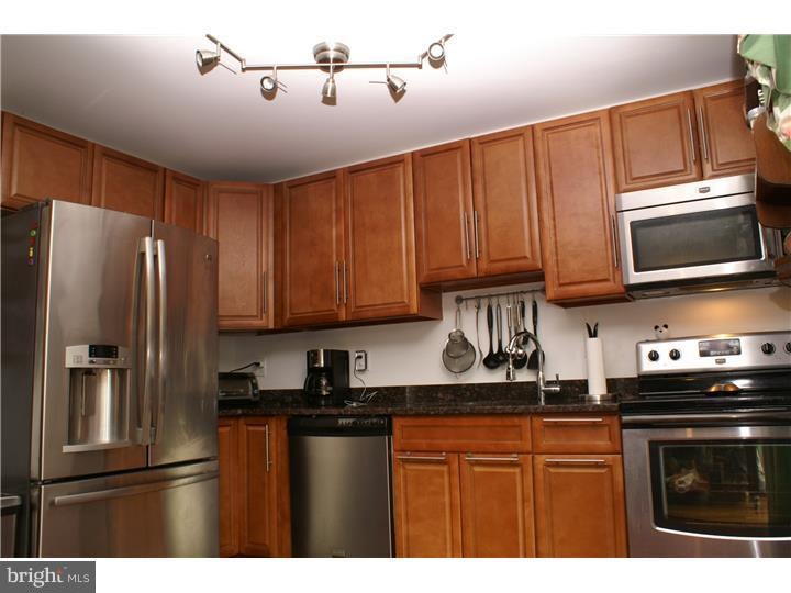 21 Dennison Dr, East Windsor, NJ 08520 - photo 1