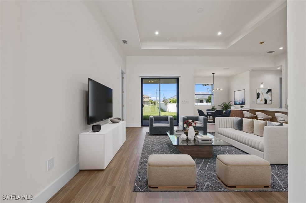 Virtual Staging-Living room with a tray ceiling, h