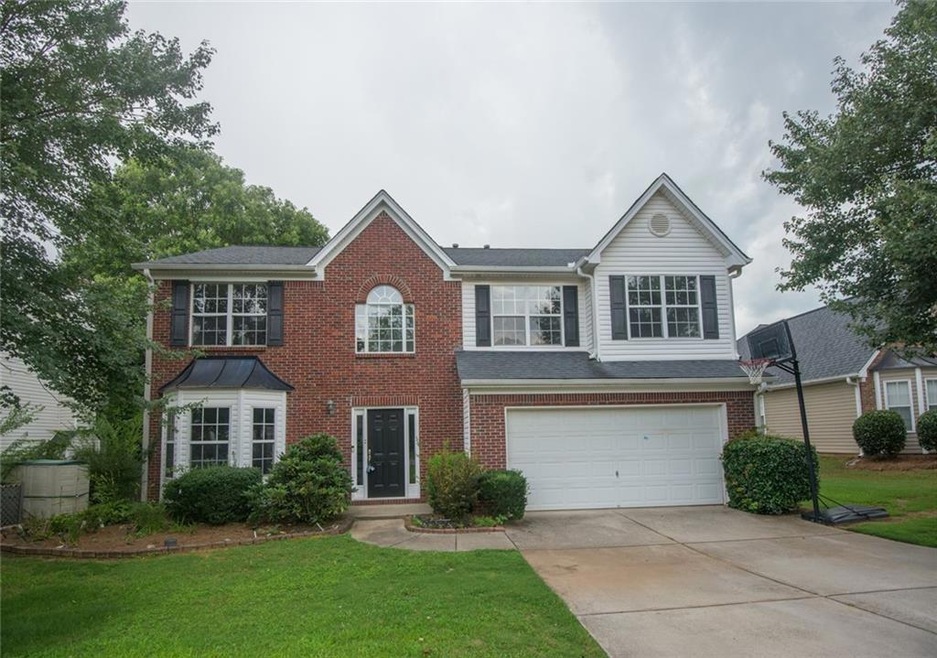 3705 Crescent Walk Ln, Suwanee, GA 30024 - photo 1