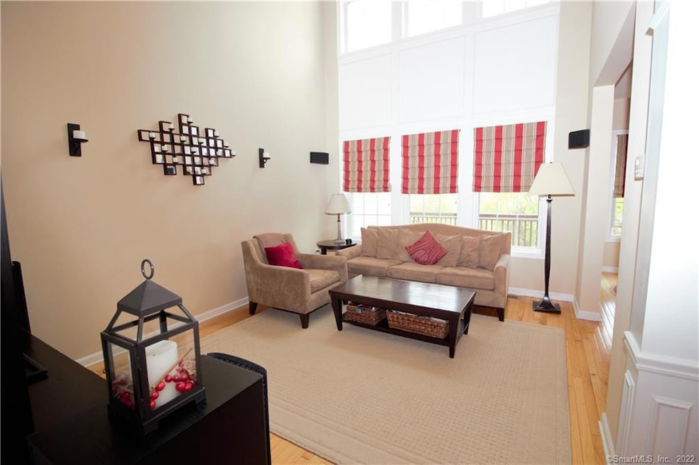 107 Sterling Dr, Newington, CT 06111 - photo 1