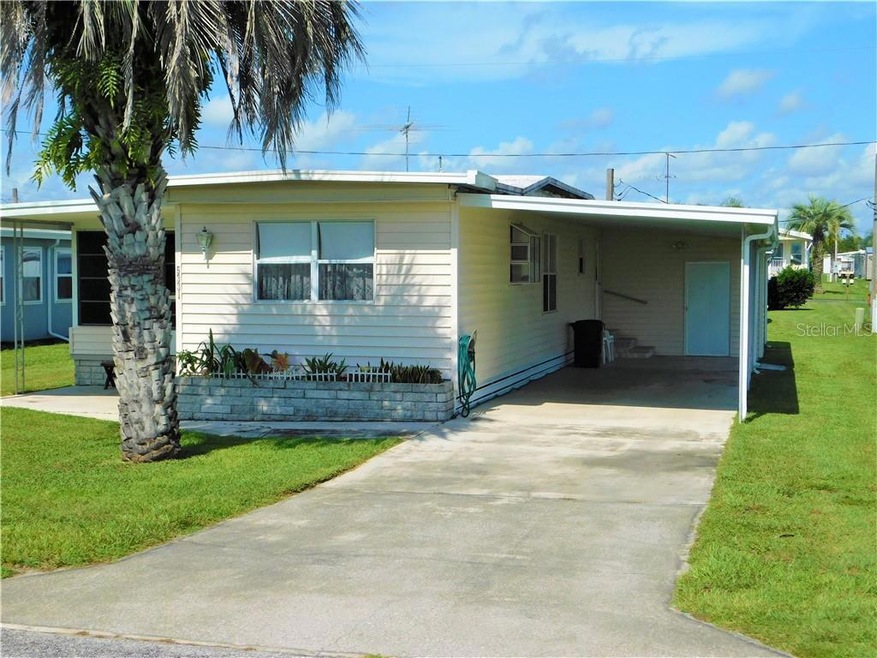 5331 Flint St, Zephyrhills, FL 33542 - photo 1