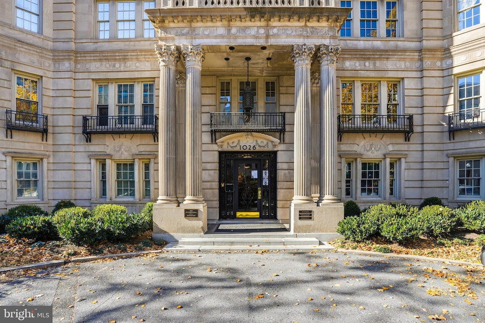 1026 16th St NW unit 801, Washington, DC 20036 - photo 1