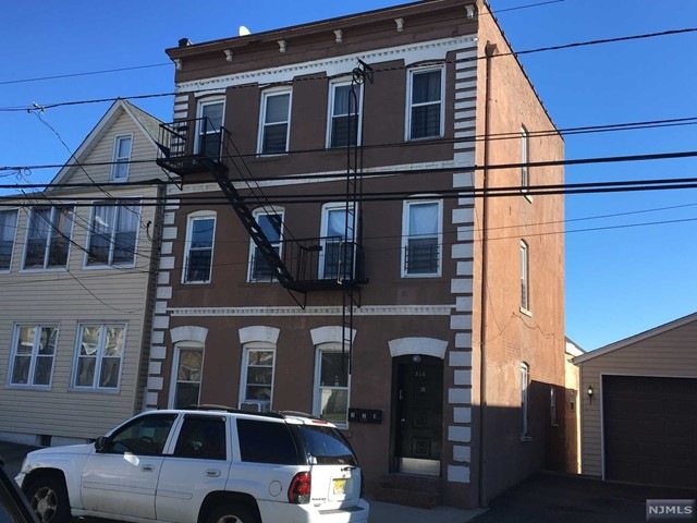 214 Farnham Ave, Lodi, NJ 07644 - photo 1