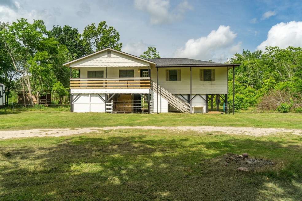1209 Rymal Rd, Alvin, TX 77511 - photo 1