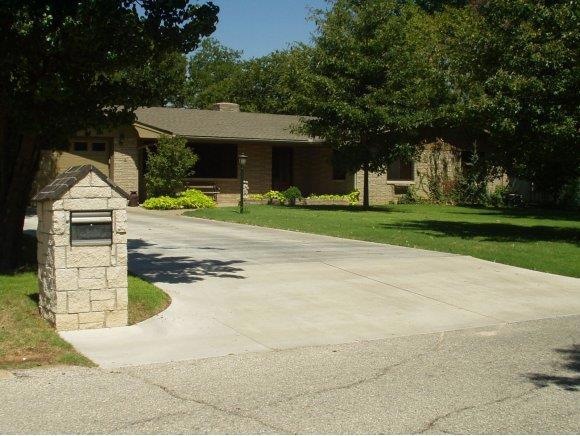 4033 NW 46th St, Oklahoma City, OK 73112 - photo 1