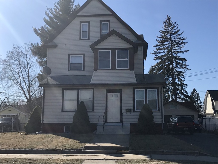 202 Oak St unit 204, Springfield, MA 01151 - photo 1