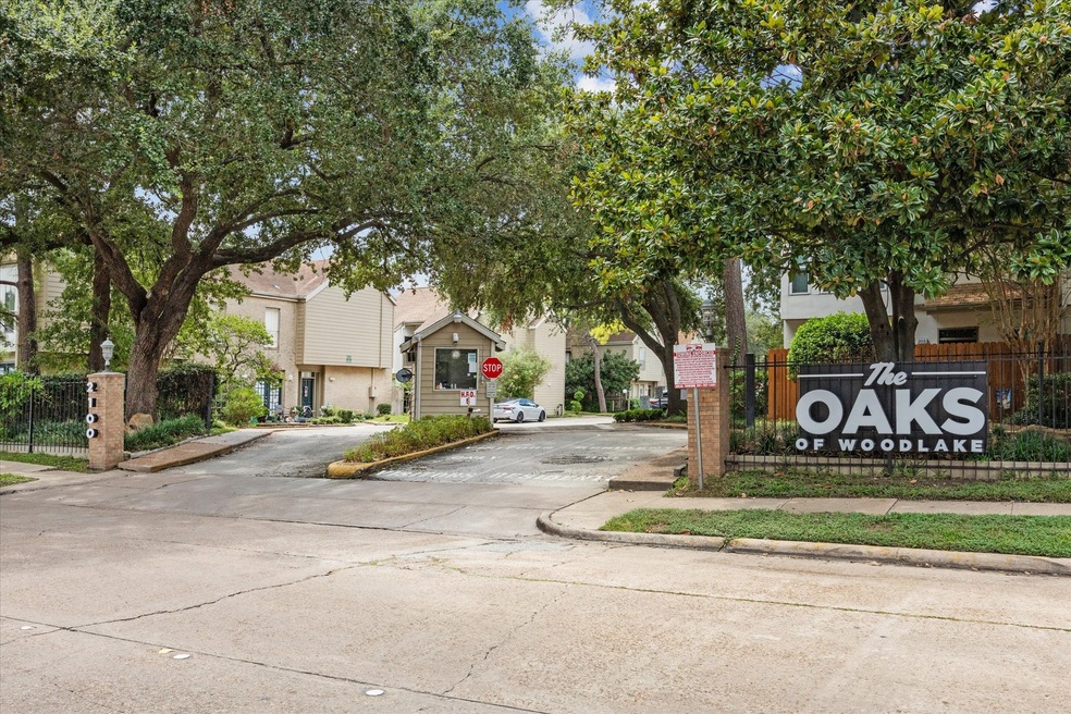 2100 Tanglewilde St unit 297, Houston, TX 77063 - photo 1