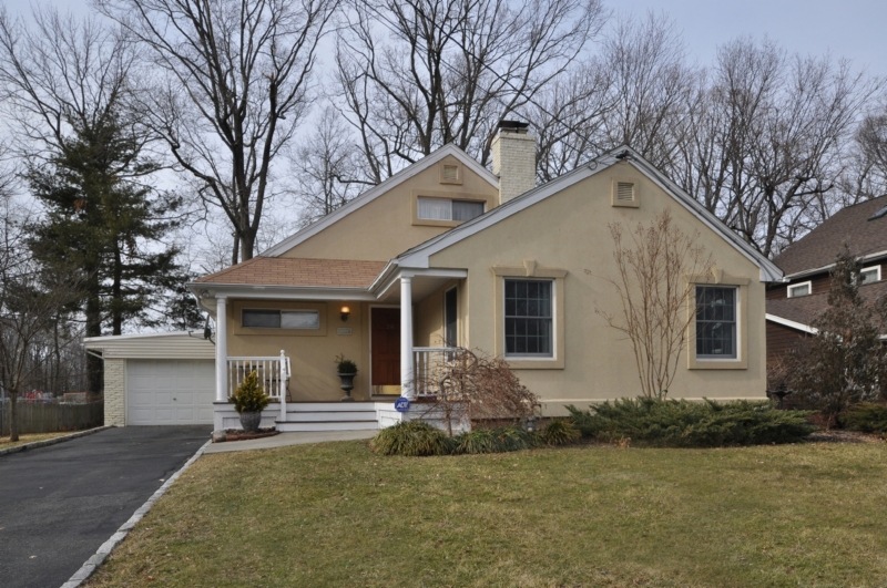 26 Tamaques Way, Westfield, NJ 07090 - photo 1