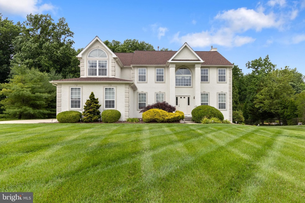 127 Hunters Run, Swedesboro, NJ 08085 - photo 1