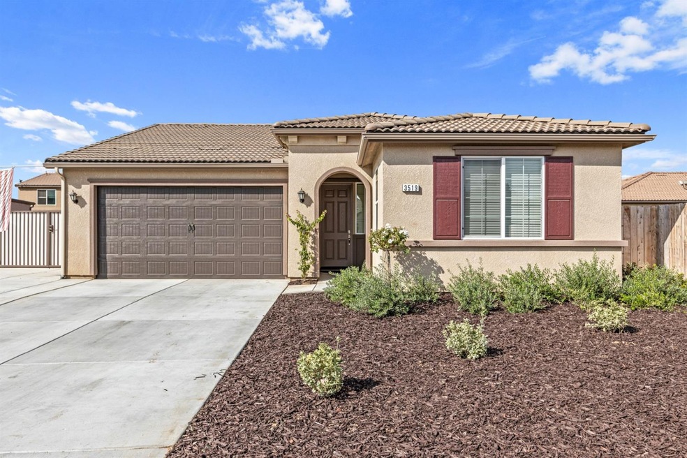 3519 N Leanna Ave, Fresno, CA 93727 - photo 1