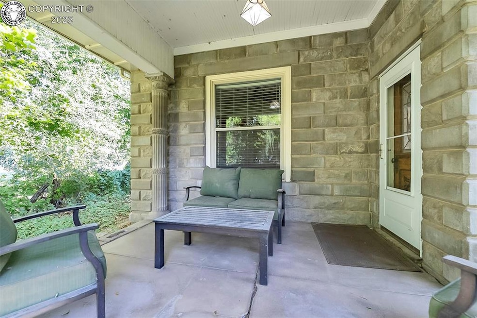 For Sale $549,900 • Co-Listing Agent