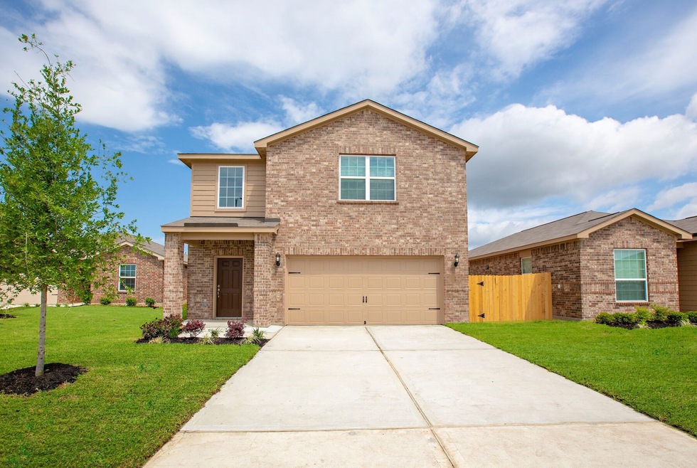 10915 Hillside Creek Dr, Humble, TX 77396 - photo 1