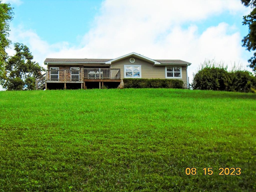 5061 Kentucky 949, Dunmor, KY 42339