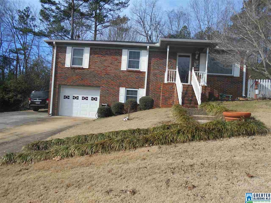 2220 Cynthia Dr, Birmingham, AL 35215 - photo 1