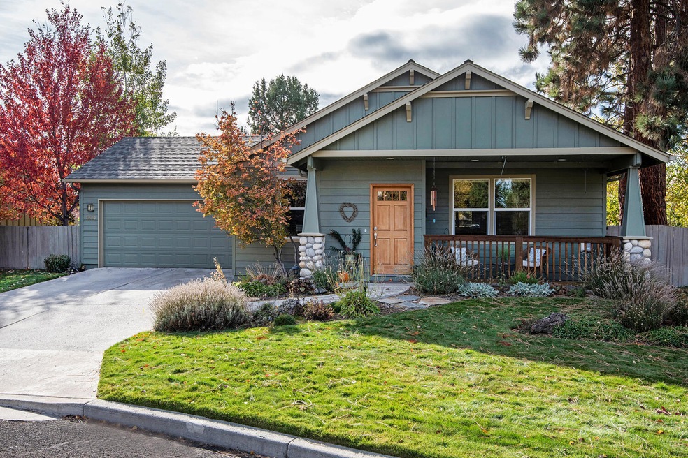 19539 Greatwood Loop, Bend, OR 97702 - photo 1