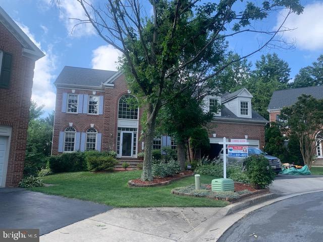 10 Foxwood Ct, Germantown, MD 20876 - photo 1