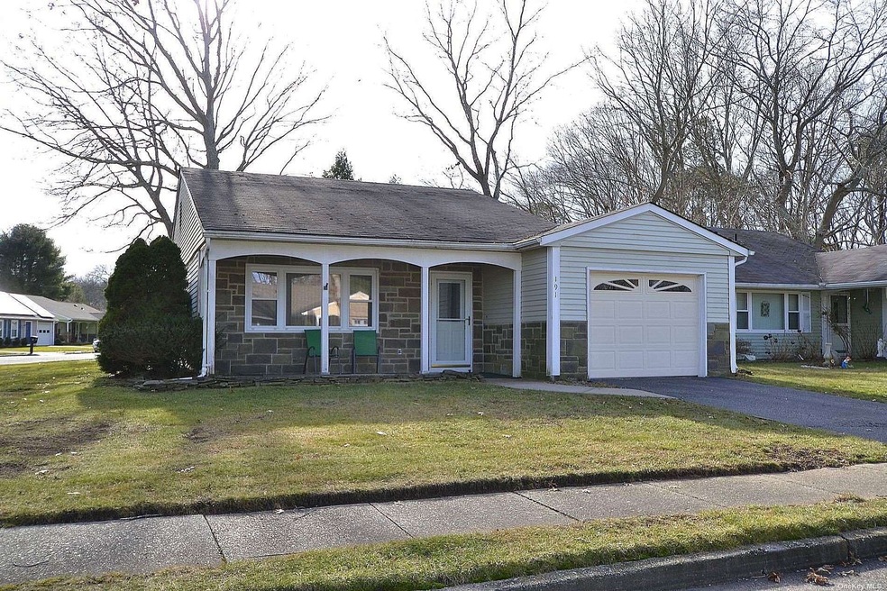 Sold $330,000 • Co-Listing Agent