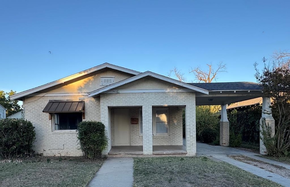 For Rent $1,600/month