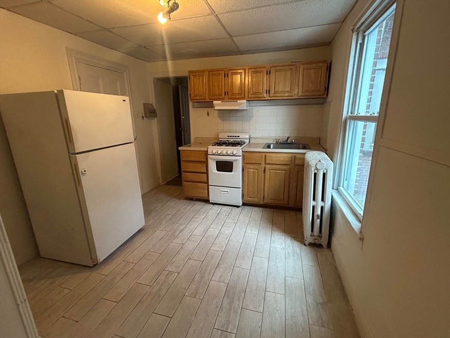 50 Highland Ave unit 2-4, Somerville, MA 02143 - photo 1