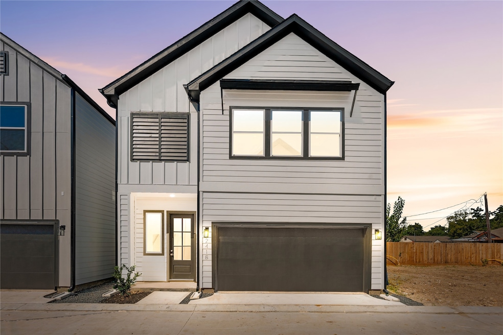 241 Rebecca St unit B, Houston, TX 77022 - photo 1