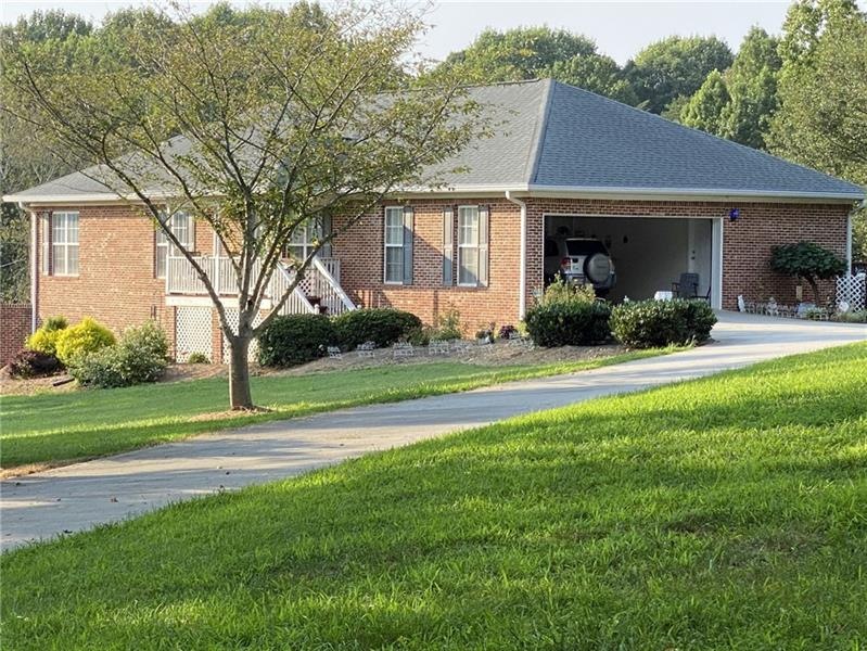 Must See!  Stepless, 4-sided brick, well maintaine