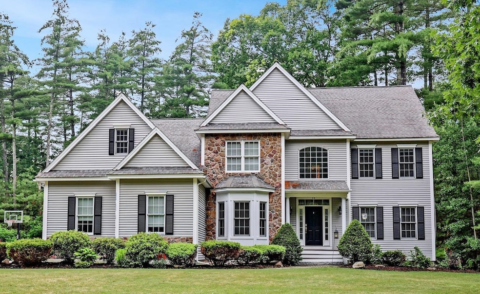 33 Emerson Ln, Hollis, NH 03049 - photo 1