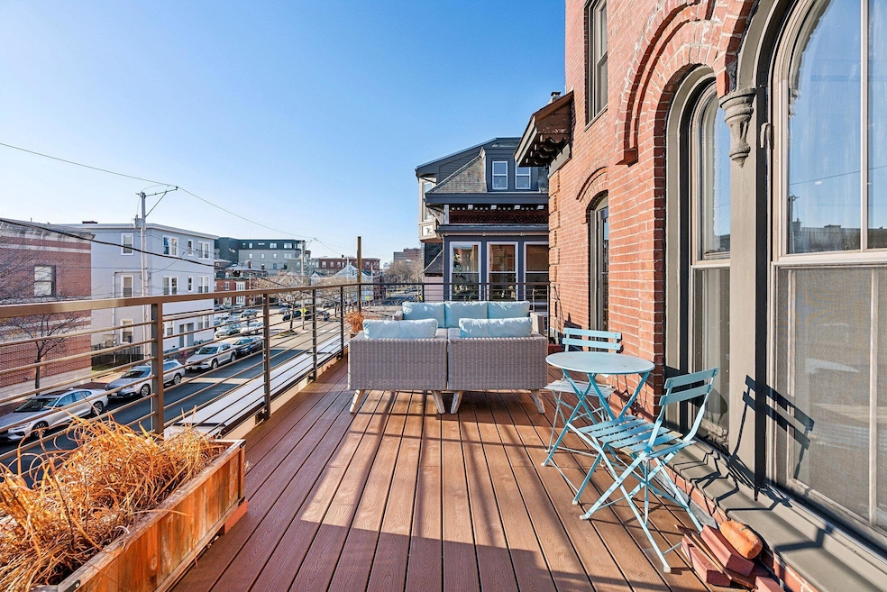 Private Deck