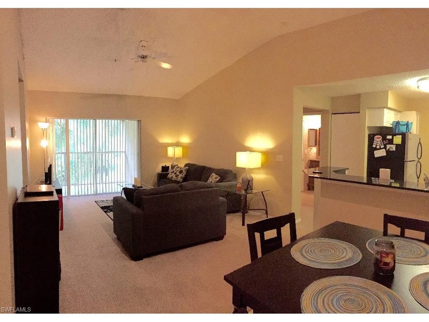 OPEN DINING AND GREAT ROOM