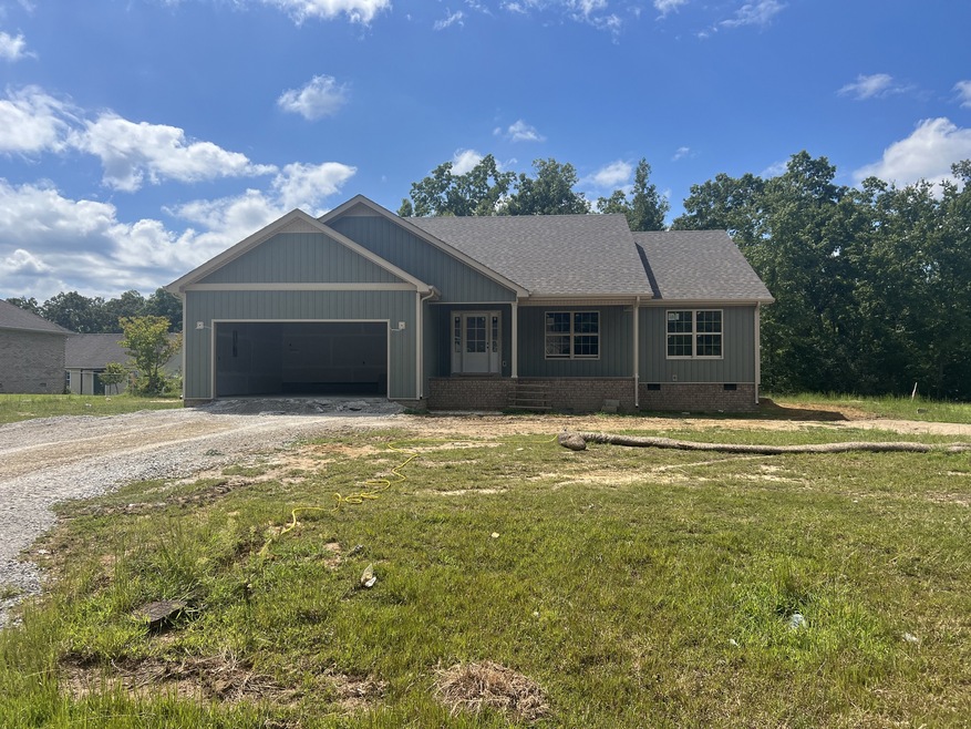 1065 Indian Springs Cir, Manchester, TN 37355 - photo 1
