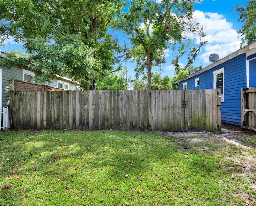 707 E 32nd St, Savannah, GA 31401 - photo 1