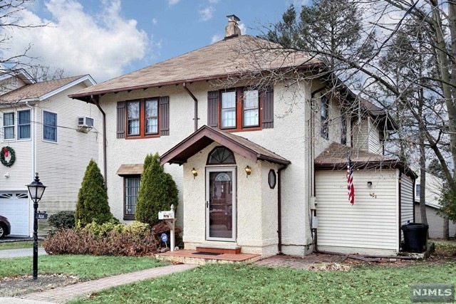 923 Elm Ave, River Edge, NJ 07661 - photo 1